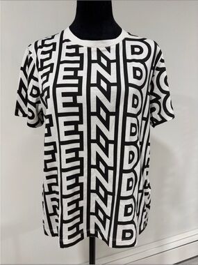 Fendi Marc Jacobs collab black and white short sleeve T-shirt